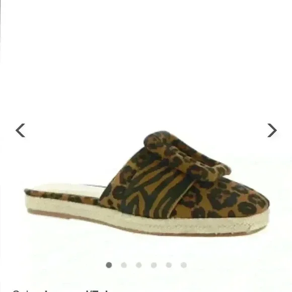 Vince Camuto Jinannie Mules - Picture 1 of 4